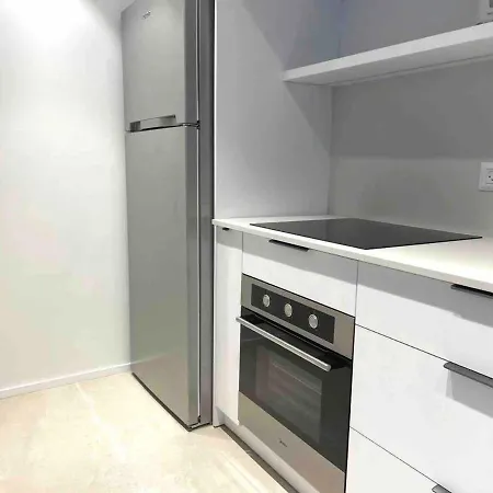 Renovated Large 3Rm Apartment 5 Min From The Beach Tel Aviv Exterior photo